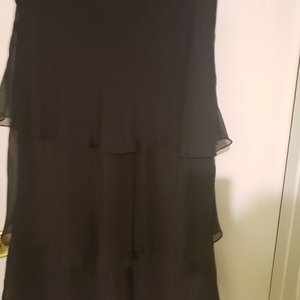 Dress - Picture 2 of 5